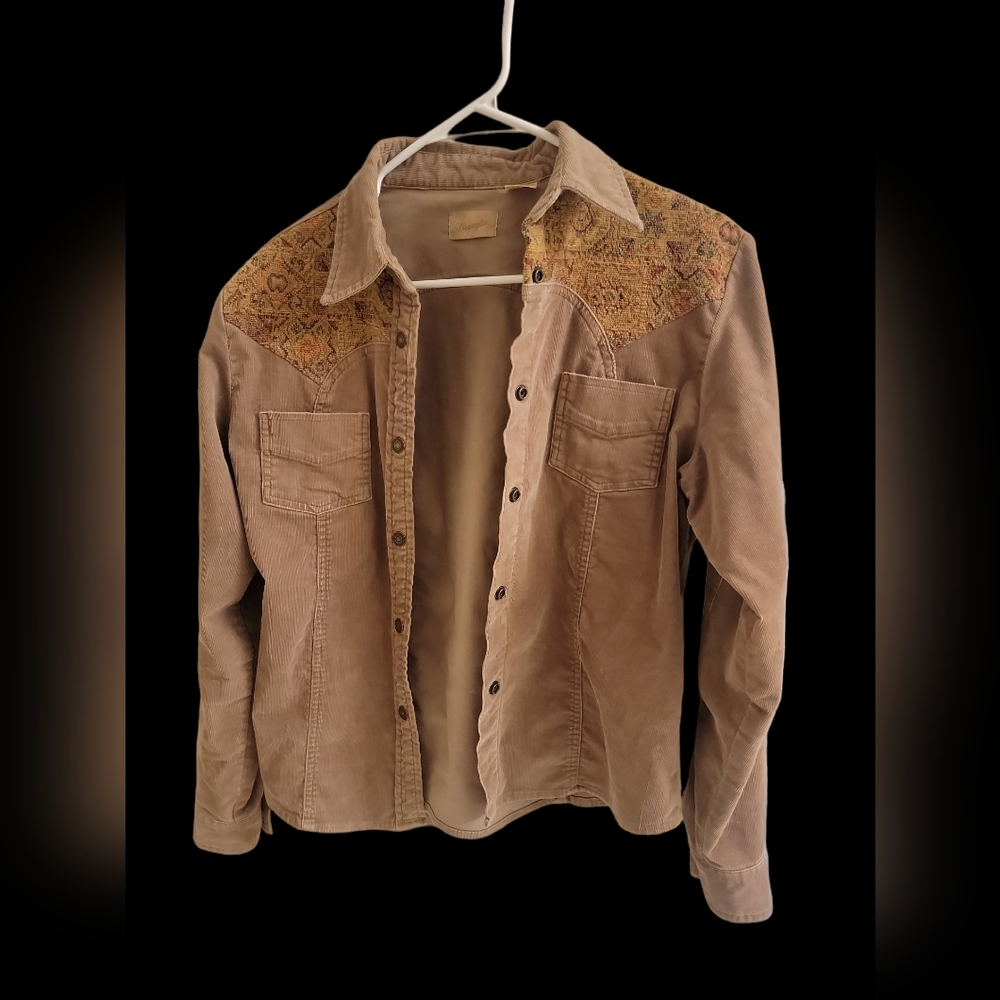 Corduroy Wrangler sz M womens long sleeve